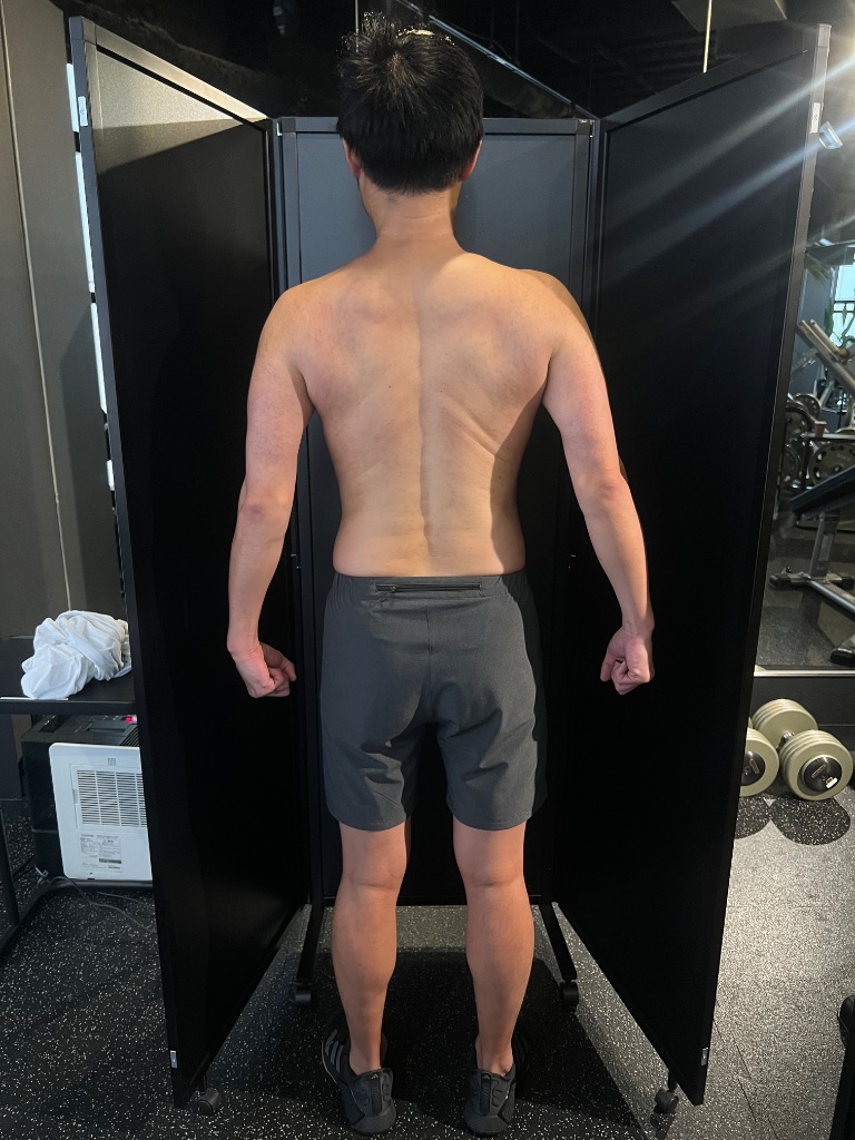 40代経営者① ビフォー 背面